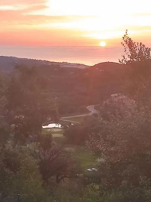 Luxury Apartment With Sea Views, Golf, Gym, Spa, 7 Pools Ojen 0*,  Spain
