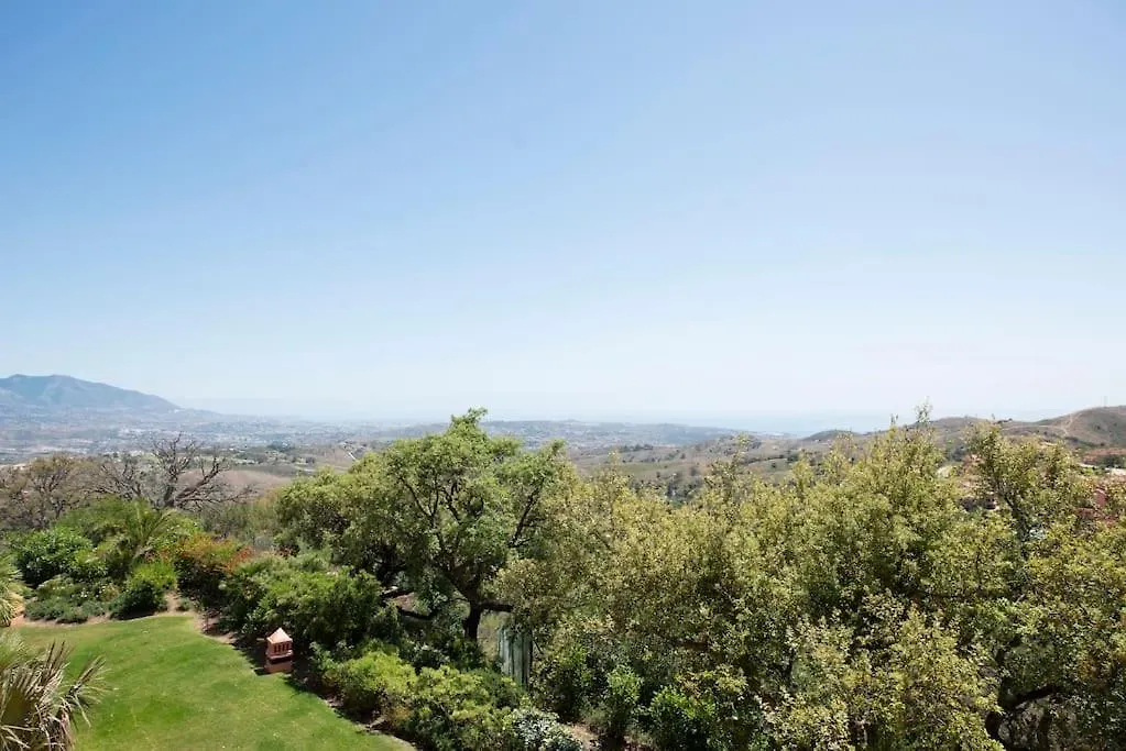 Luxury Apartment With Sea Views, Golf, Gym, Spa, 7 Pools Ojen
