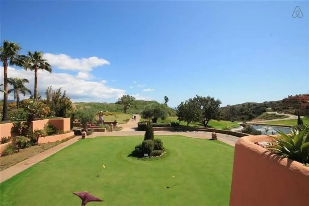Luxury Apartment With Sea Views, Golf, Gym, Spa, 7 Pools Ojen