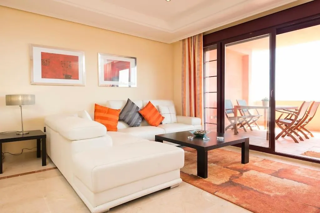 Luxury Apartment With Sea Views, Golf, Gym, Spa, 7 Pools Ojen